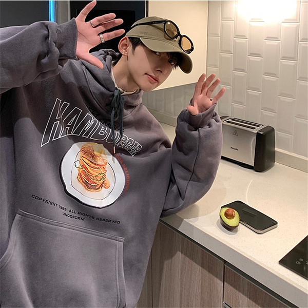 Hanorac barbatesc cu buzunar si imprimeu