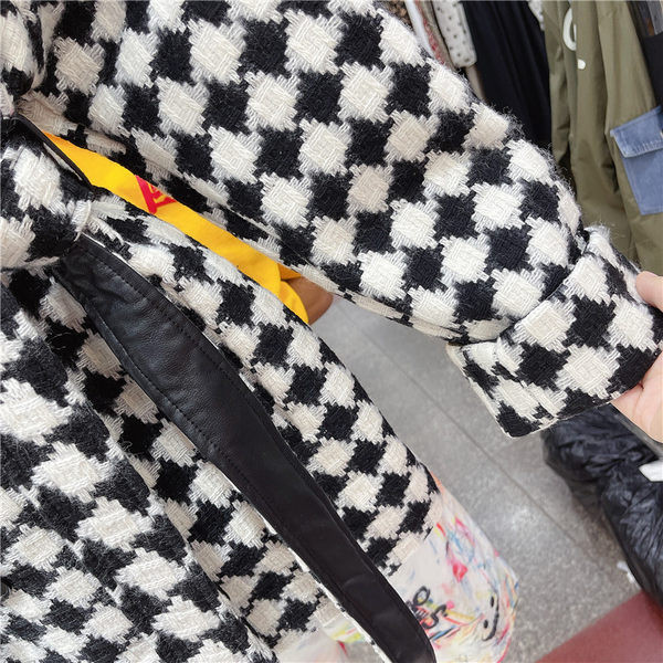 Uus mudel naiste vööga jakk must-valge