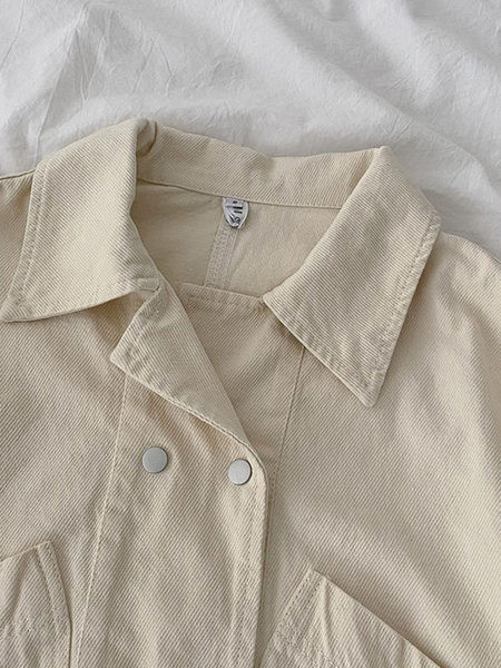 Lai taskutega naiste jope