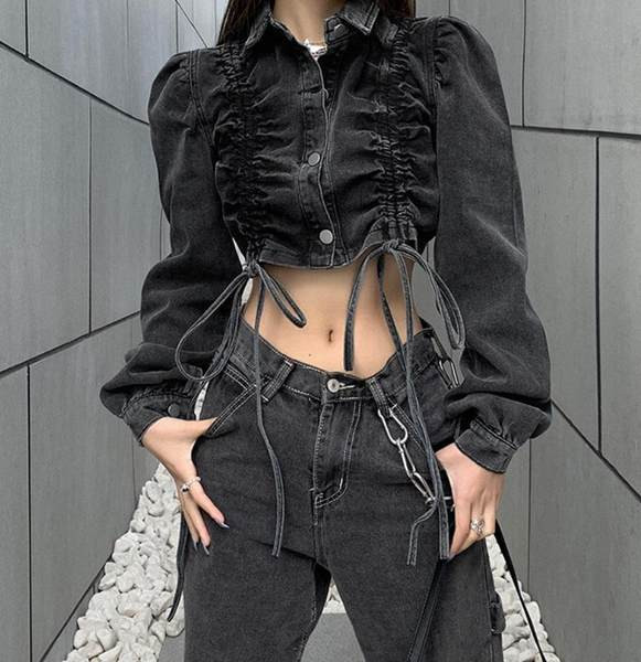 Rövid farmerdzseki puffos ujjakkal, ráncolt hatású