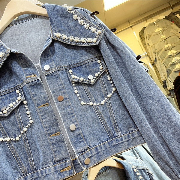 Női farmer dzseki gyöngyökkel - retro stílusú