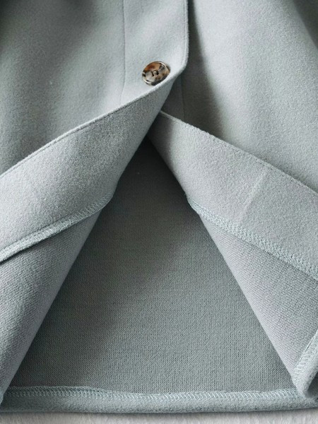 Tavaszi-őszi ing típusú kabát övvel