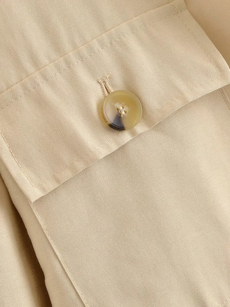 Napi tavaszi-őszi kabát zsebekkel