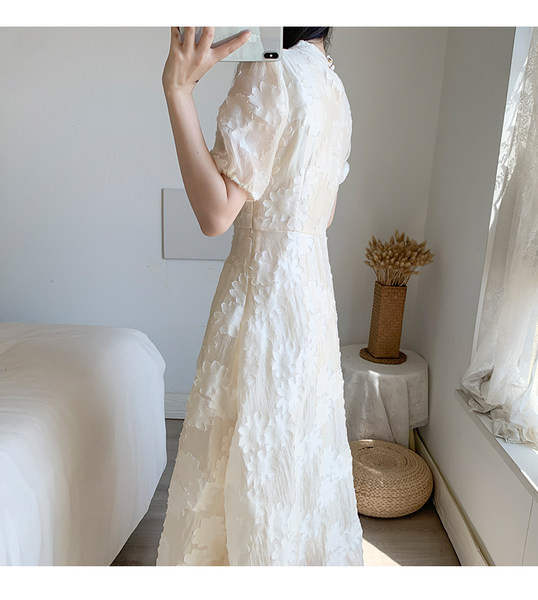 Дамска ежедневна рокля с обло деколте и къс ръкав