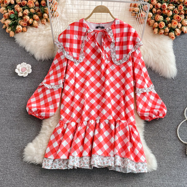 Női kockás csipke ruha