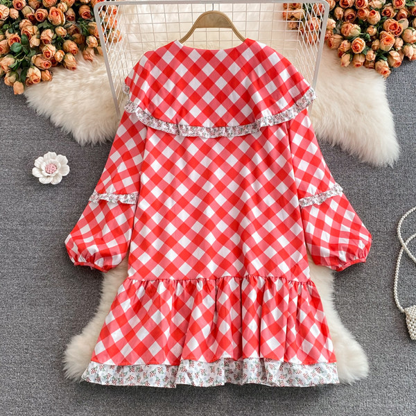 Női kockás csipke ruha