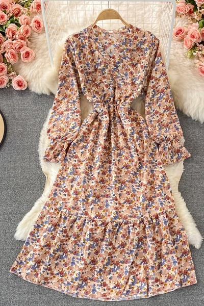Virágmintás női ruha elasztikus derékkal