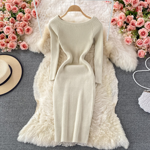 Közepes hosszúságú, rózsaszín női ruha