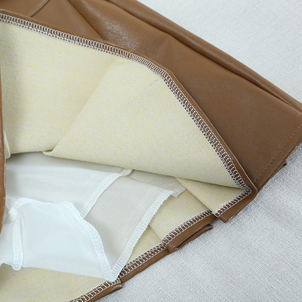 Bőr női szoknya övvel