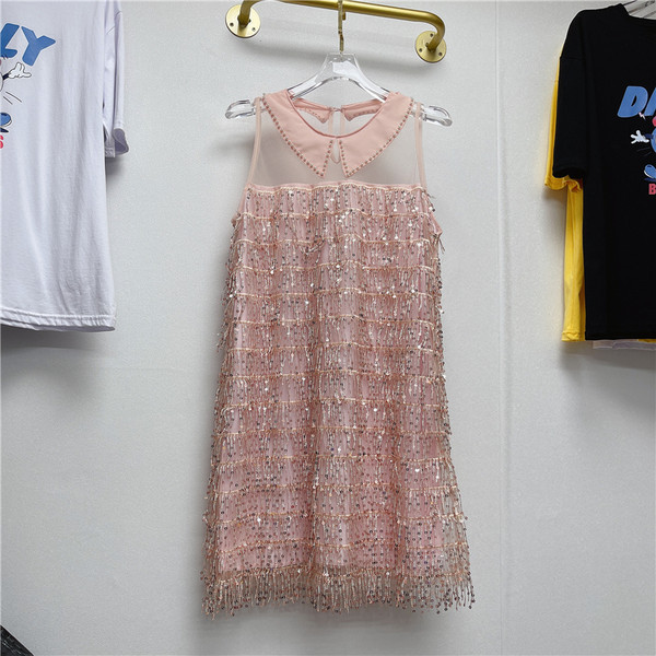 Új modell női ruha kerek nyakkivágással, flitterekkel