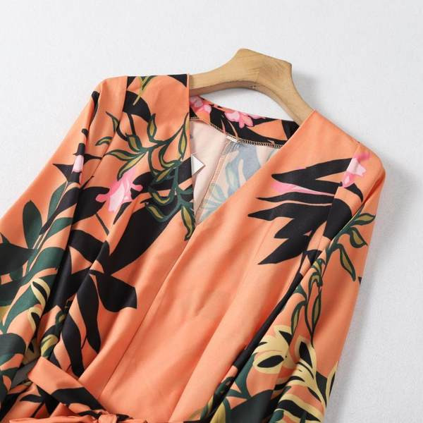 Hosszú őszi ruha virágmintával