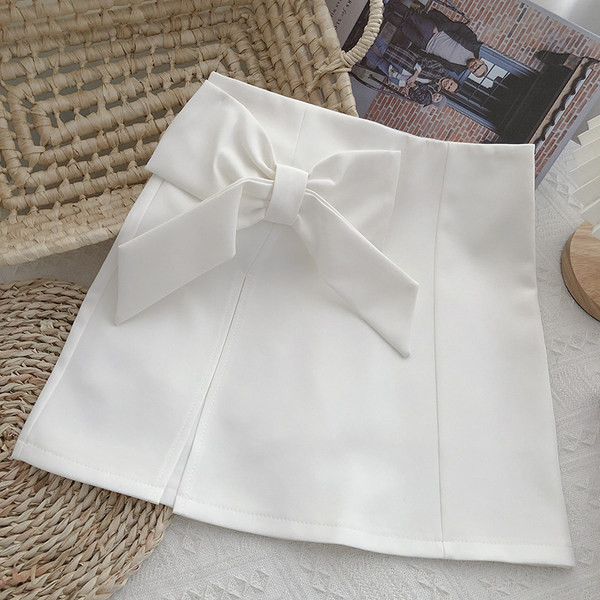 Új modell női szoknya szalaggal