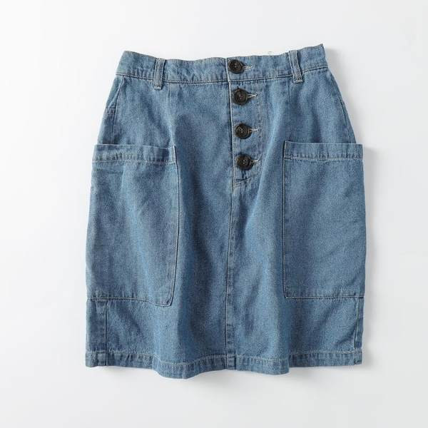 Lezser farmerszoknya gombokkal és zsebekkel