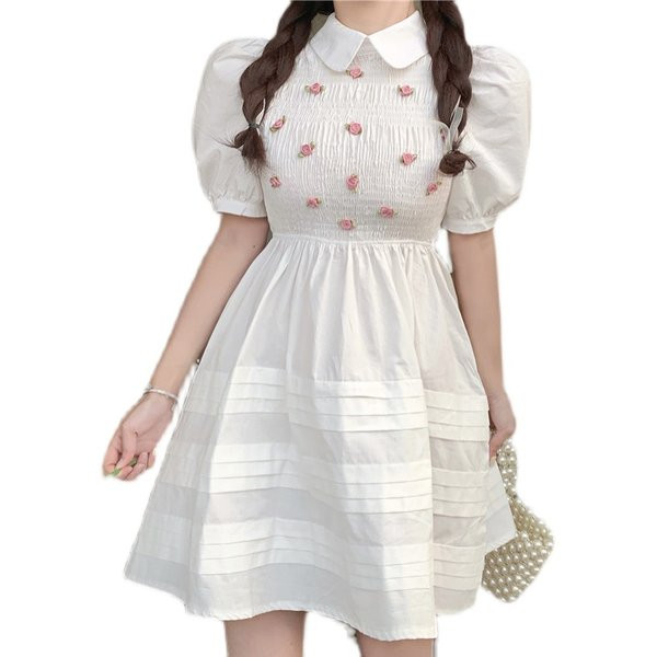 Új modell női szabású ruha puffos ujjakkal