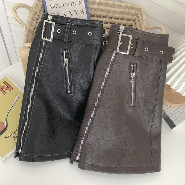 Aktuális női bőrszoknya cipzárral és övvel