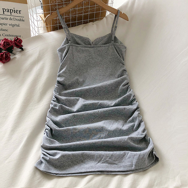 Alkalmi női ruha vékony pántokkal, három színben