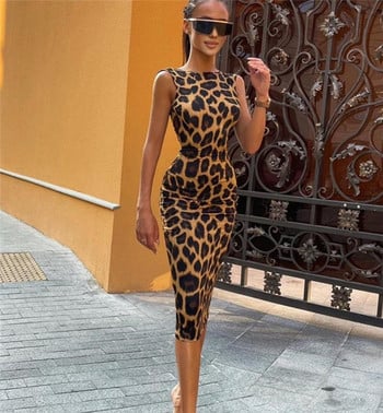 Σλιμ γυναικείο φόρεμα με animal print