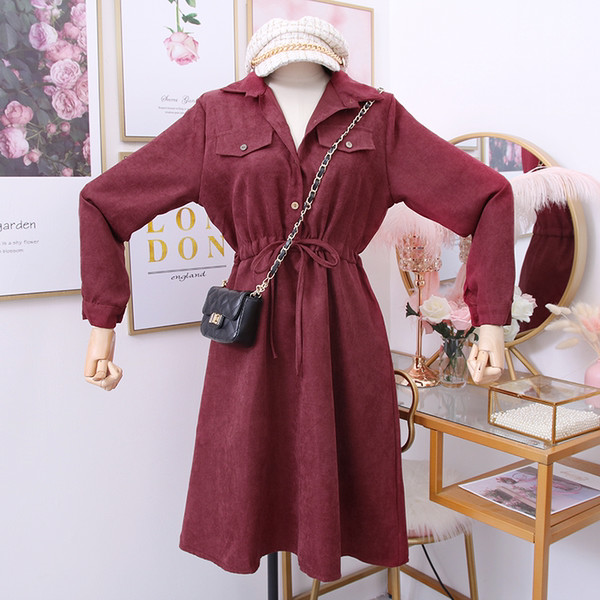 Alkalmi női ruha hosszú ujjal és gombokkal - többféle színben