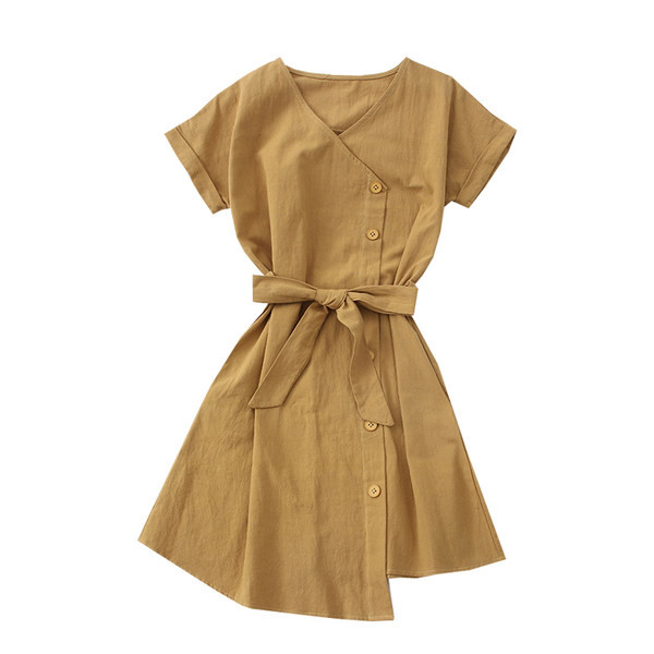 Új modell aszimmetrikus női ruha spitz nyakkivágással és övvel