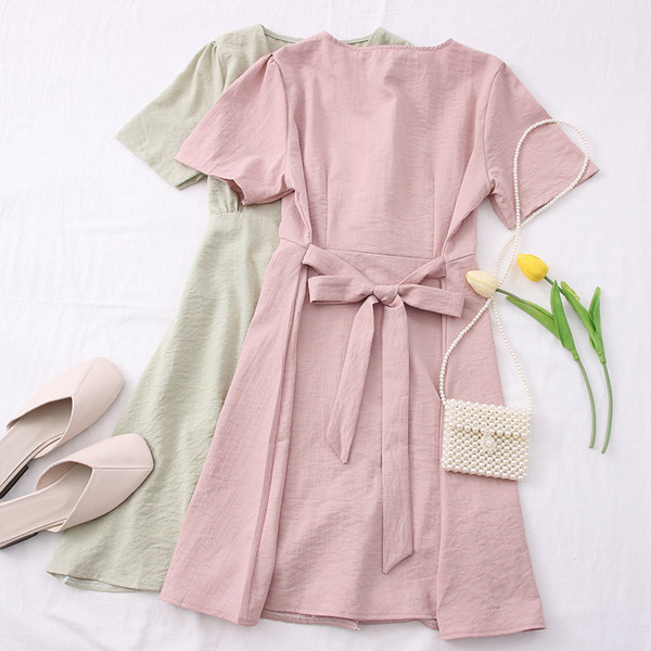 Alkalmi női ruha gombokkal és rövid ujjú - többféle színben