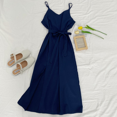 Új modell női ruha vékony pántokkal és övvel