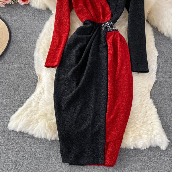 Női alkalmi ruha kövekkel és fényes hatással