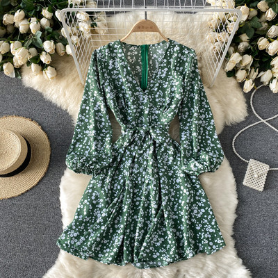 Γυναικείο λουλουδάτο φόρεμα με μακριά μανίκια και ζώνη μέσης