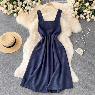 Γυναικείο casual φόρεμα με φαρδιές τιράντες και τετράγωνη λαιμόκοψη