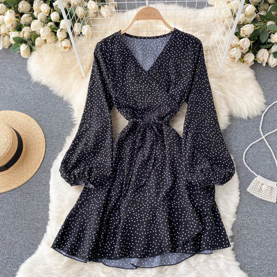 Casual γυναικείο πουά φόρεμα με spitz λαιμόκοψη