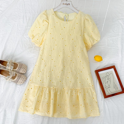 Casual γυναικείο φόρεμα με οβάλ λαιμόκοψη και φουσκωτά μανίκια