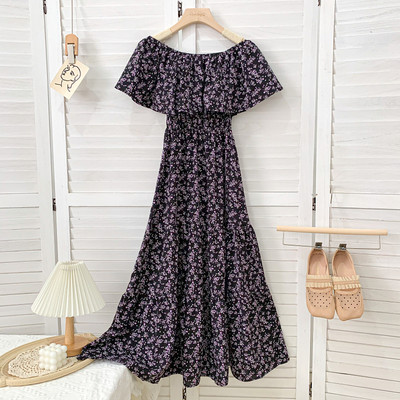 Novi model haljine ženskog kroja sa lađa izrezom u više boja