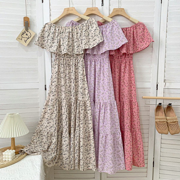 Novi model haljine ženskog kroja sa lađa izrezom u više boja