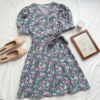 Νέο μοντέλο γυναικείο χρωματιστό φόρεμα με spitz λαιμόκοψη σε διάφορα χρώματα