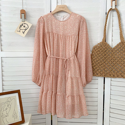 Νέο μοντέλο γυναικείο φόρεμα με στρογγυλή λαιμόκοψη και μακριά μανίκια