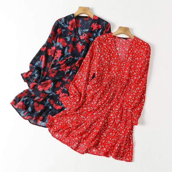 Kevad-sügis kleit spitsikaelusega