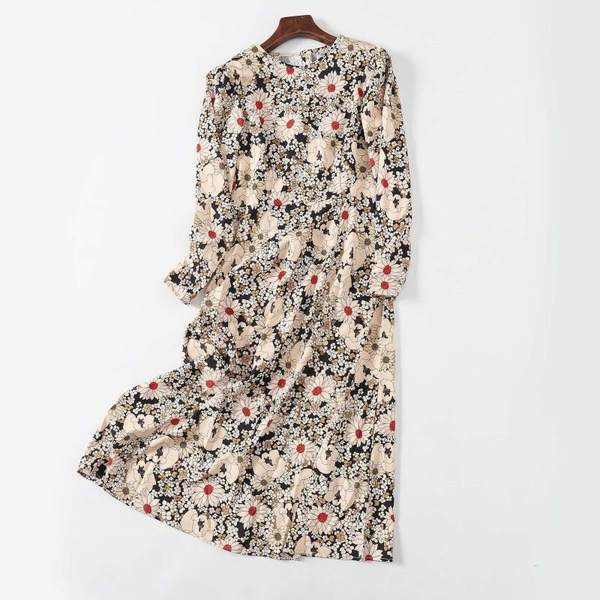 Pikk lillemustriga sügiskleit - lai mudel