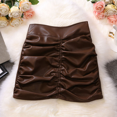 Μοντέρνα δερμάτινη φούστα με ψηλή μέση