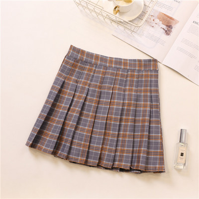 Fusta scurta in carouri cu talie inalta