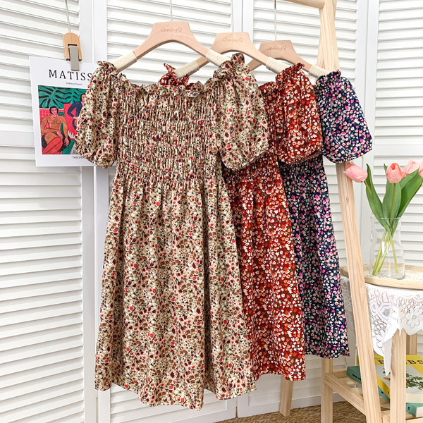 Alkalmi női ruha csónakos nyakkivágással - szabású modell