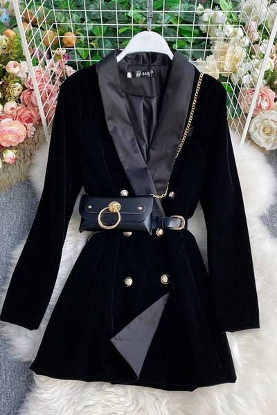 Naiste jope tüüpi kleit spits dekoltee ja vööga