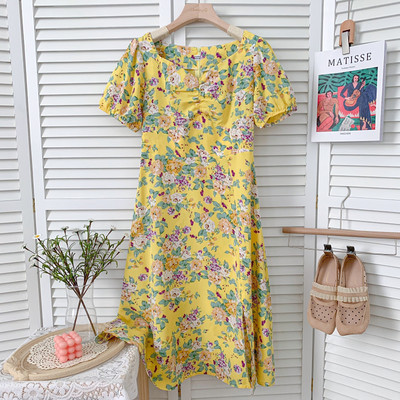 Moodne lillemustri ja spitsikaelusega naiste kleit – mitut värvi