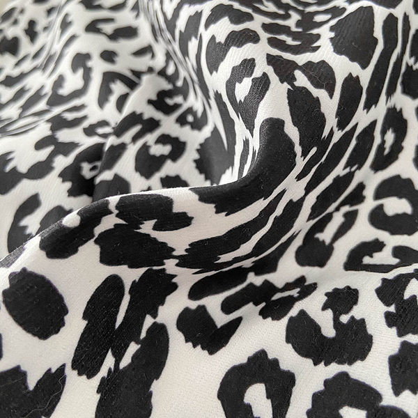 Új modell női szoknya állatmintás, magas derékkal