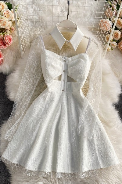 Naiste moodne pitsvarrukate ja klassikalise kraega kleit