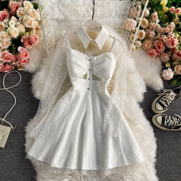 Naiste moodne pitsvarrukate ja klassikalise kraega kleit