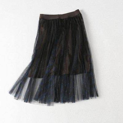 Moodne pitsertopiga seelik