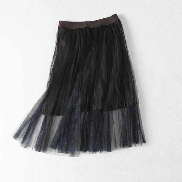 Moodne pitsertopiga seelik