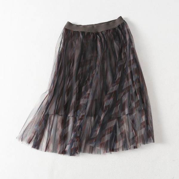 Moodne pitsertopiga seelik