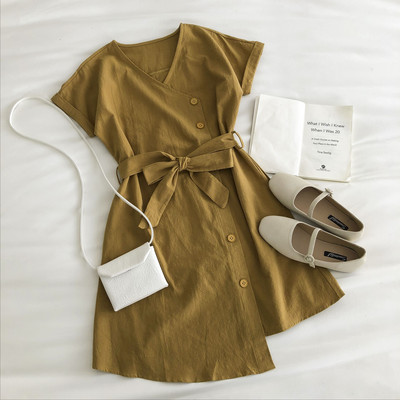 Rochie casual cu nasturi si curea