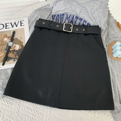 Fusta scurta dama din imitatie model nou, cu talie inalta