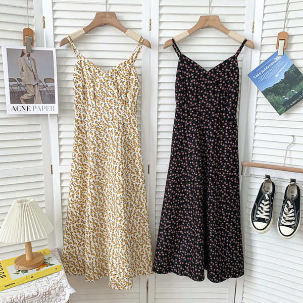 Vabaaja naiste lõikega peenikeste rihmadega kleit – mitut värvi